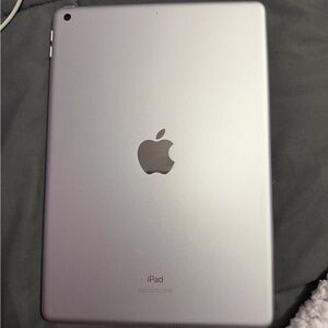 Apple Tablet - Sleek Silver Finish